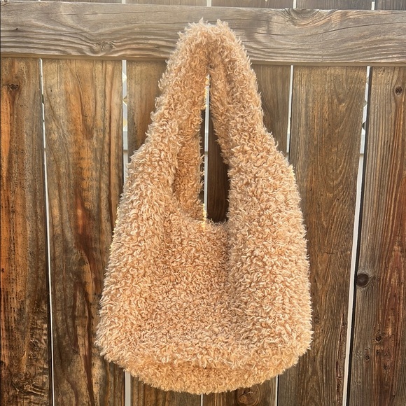A New Day target Faux Fur Hobo Shoulder Bag Furry Handbag Purse. NWT. 🤎 - Picture 1 of 16